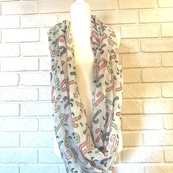 Candy cane infinity scarf - Picture 6 of 6